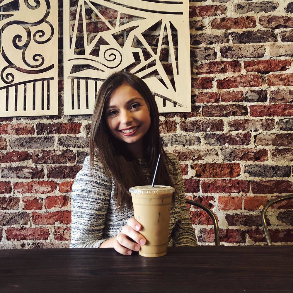 Meet your Posher, Lauren